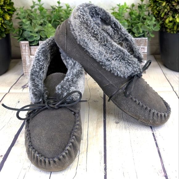 Minnetonka Cabin Booties Slippers - Picture 1 of 9